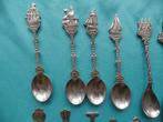 Grote verzameling van 105 o.a. verzilverd lepeltjes - Lepel