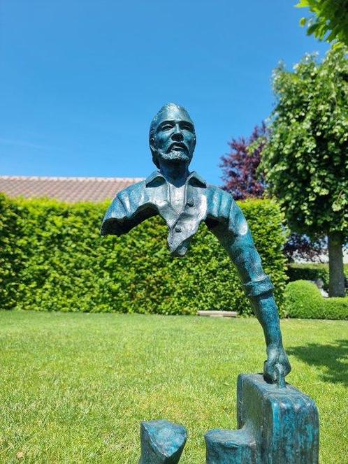 Sculpture, Man met koffer - 80 cm - Bronze, Marbre, Antiek en Kunst, Curiosa en Brocante
