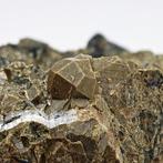 Andradite verte, découverte inédite et rare, Sardaigne