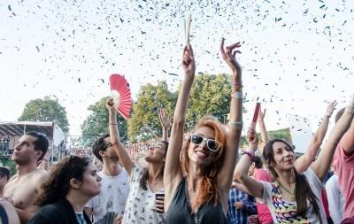 Lowlands Tickets | Evenemententerrein Walibi World Biddinghu, Tickets en Kaartjes, Overige Tickets en Kaartjes