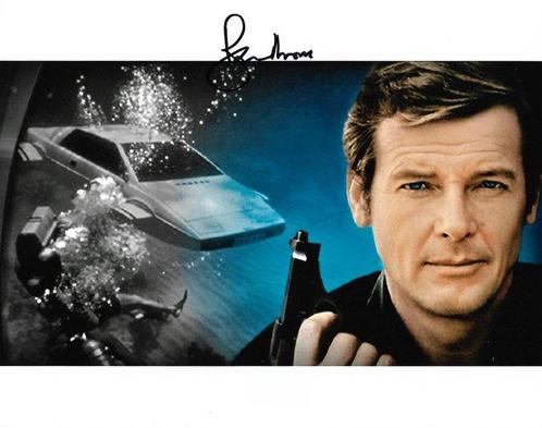 Roger Moore - Autographed Photo The Spy Who Loved Me James, Verzamelen, Film en Tv