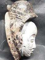 Mask - bitam - Gabon