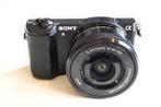 Sony A5100 + Sony PZ 16-50mm f3.5-5.6 OSS zoomlens; Digitale, Audio, Tv en Foto, Nieuw