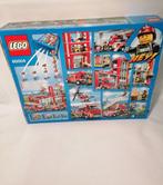 Lego Set - City - lego city 60004 Fire Station met doos uit, Kinderen en Baby's, Speelgoed | Duplo en Lego, Nieuw