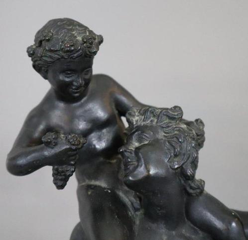 Beeldje, Le satyre et le jeune Dionysos - 38 cm -, Antiek en Kunst, Antiek | Keramiek en Aardewerk