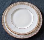 Royal Doulton - Tafelservies voor 12 (24) - Gouden kant -, Antiek en Kunst