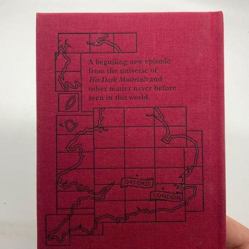 Signed; Philip Pullman - Lyras Oxford - 2003, Antiek en Kunst, Antiek | Boeken en Manuscripten