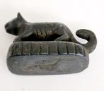 Indochinois ancien Bronze Poids en forme de tigre en opium -
