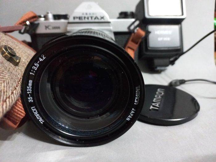 Pentax K1000 + Tamron 35-135mm + acc. | Analoge camera, Audio, Tv en Foto, Fotocamera's Analoog