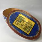 Kist - Antique Large Bentwood Oval - Folkart Shaker box -