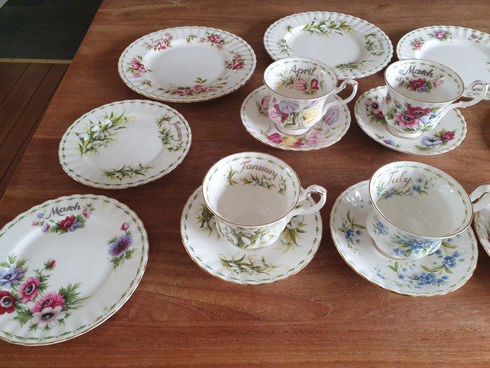 Royal Albert - Tafelservies (12) - Porselein, Antiek en Kunst, Antiek | Meubels | Tafels