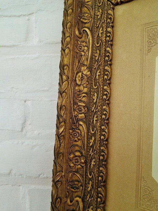 Lijst- Art Nouveau kader met vergulde reliëfdecoratie van, Antiek en Kunst, Kunst | Designobjecten