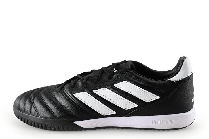 Adidas voetbalschoenen in maat 42 Zwart | 15% korting, Kleding | Heren, Schoenen, Zwart, Zo goed als nieuw, Verzenden