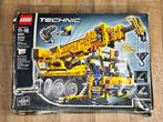 Lego - 8421 LEGO Technic Mobile Crane 2005 Retired -