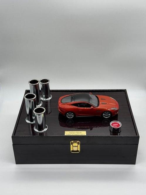 1:24 - Model sportwagen - Jaguar F-Type R – Handcrafted, Hobby en Vrije tijd, Modelauto's | 1:5 tot 1:12