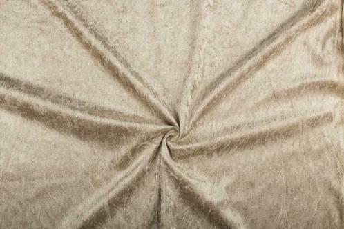 Fluweel stof zandbruin stof - 10m rol - Velours stretch, Hobby en Vrije tijd, Stoffen en Lappen, Verzenden
