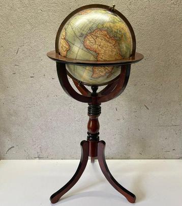 Globe - 1990-2000 - Authentic Models - No reserve