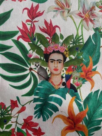 Tissu exclusif en polycoton Panama Frida Kahlo au design