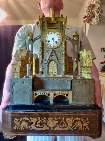 Automaton mantelklok Neoklassiek - Verguld brons - ca. 1840 beschikbaar voor biedingen