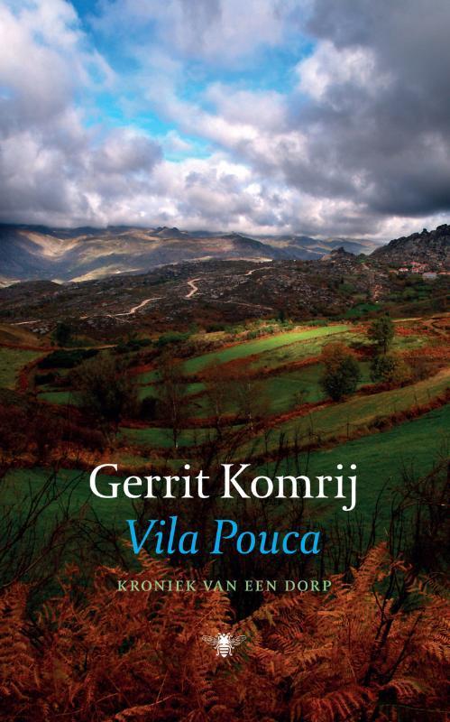 Vila Pouca 9789023429951 Gerrit Komrij, Boeken, Literatuur, Zo goed als nieuw, Verzenden