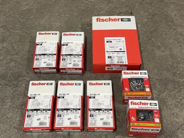 Veiling - Fischer schroeven en pluggen diverse 8-delig, Doe-het-zelf en Bouw, IJzerwaren en Bevestigingsmiddelen