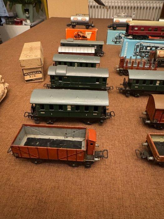 Märklin H0 - 3021/TM 800 und weitere Modelle - Ensemble de, Hobby & Loisirs créatifs, Trains miniatures | HO