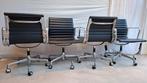 ICF - Charles & Ray Eames - Stoel (4) - EA108 - Aluminium,, Antiek en Kunst