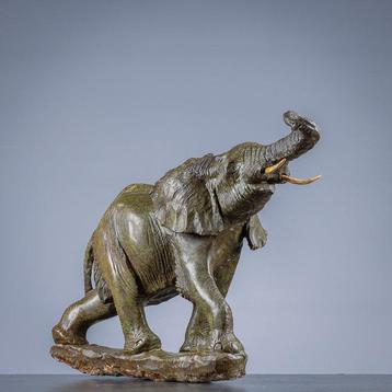 Joshua Chirume - Figure - Olifant - Pierre serpentine