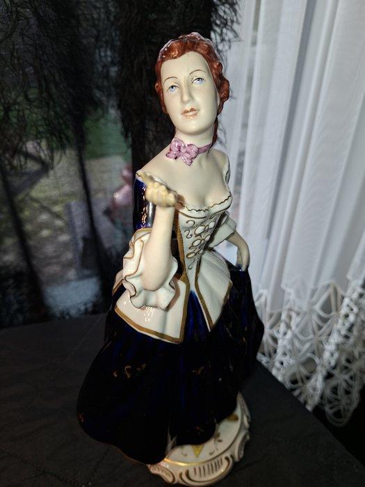 DUX Royal - Figurine - Kobieta w sukni romoko - Biscuit de, Antiquités & Art, Antiquités | Verre & Cristal