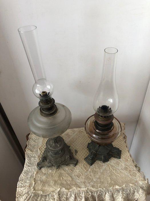Olielamp (2) - Glas, Metaal, Kristal, Een lot bestaande uit, Antiek en Kunst, Antiek | Overige Antiek