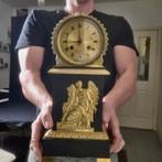 Figurale pendule Empire - Verguld brons - 1800-1810 - Zeer, Antiek en Kunst