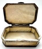 Kist - Zilver - China - Chulalongkorn: Rama V (1868-1910), Antiek en Kunst