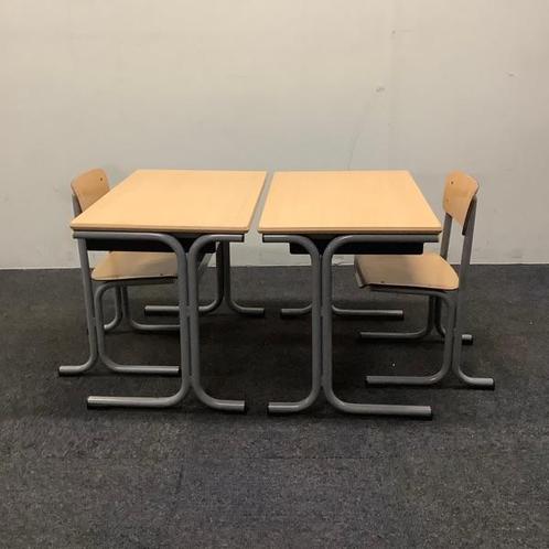 Tweedehands complete school set Galvanias 22 stuks tafels +, Huis en Inrichting, Stoelen, Grijs, Gebruikt, Eén, Hout
