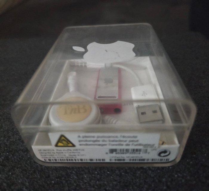 Apple - Rare : Ipod shuffle 2GB Pink iPod, Games en Spelcomputers, Spelcomputers | Overige Accessoires