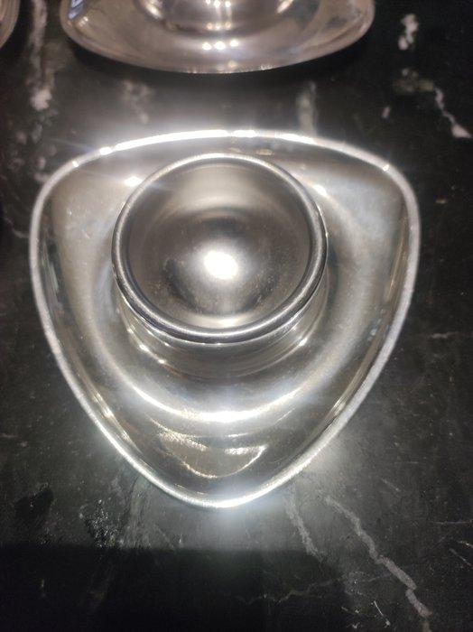 Alessi - Eierhouder set (4) - Staal, Antiquités & Art, Antiquités | Meubles | Chaises & Canapés