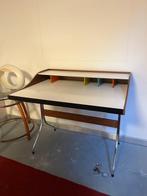 Vitra - George Nelson - Bureau - Walnoot