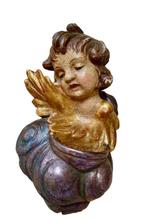 Beeldje - Antieke Wijwater - Putto - 24 cm - Lindehout