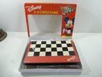 Walt Disney chess Mickey and family - Jeu déchecs -
