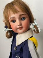 SFBJ PARIS - Poupée X croix rouge . moule Jumeau - 1900-1910, Antiek en Kunst