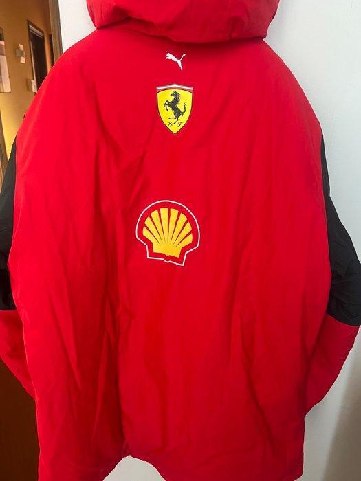 Ferrari - Formule 1 - 2022 - Teamkleding, Verzamelen, Automerken, Motoren en Formule 1