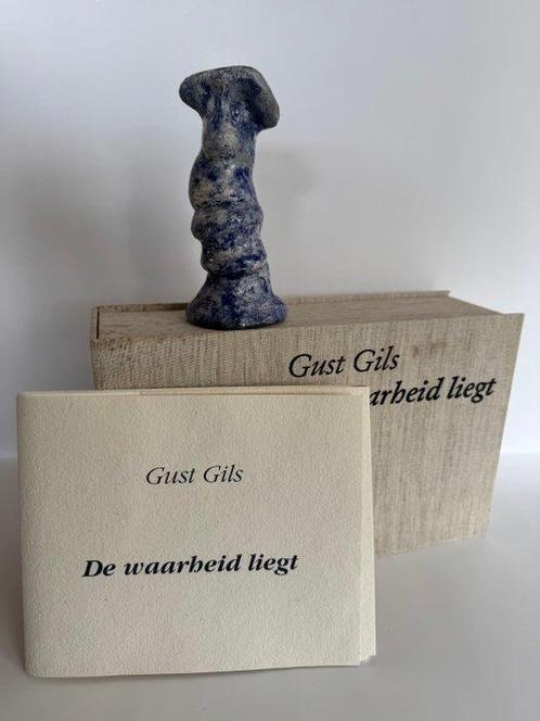 Gust Gils - De waarheid liegt (met sculptuur - oplage 30) -, Antiek en Kunst, Antiek | Boeken en Manuscripten