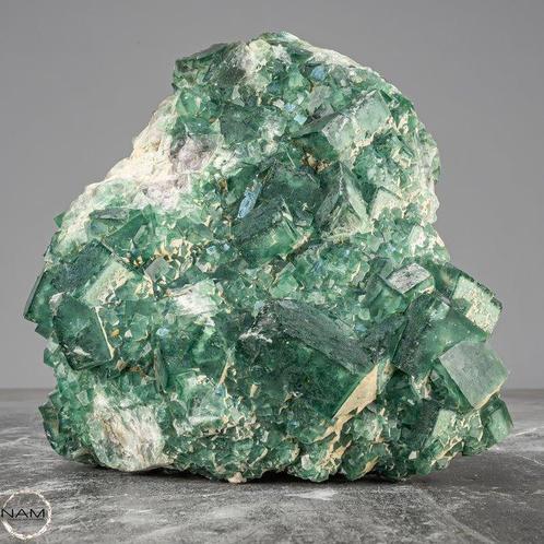 Cristaux de fluorite naturels provenant de Madagascar de la, Verzamelen, Mineralen en Fossielen