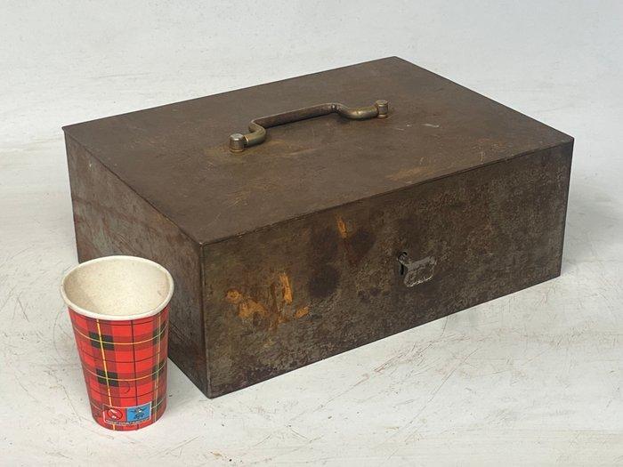 Kist - IJzer - ijzeren betaalkist, Antiek en Kunst, Antiek | Wandborden en Tegels