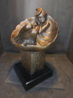 Pino - Beeld, moon girl in a shell - 24 cm - Brons