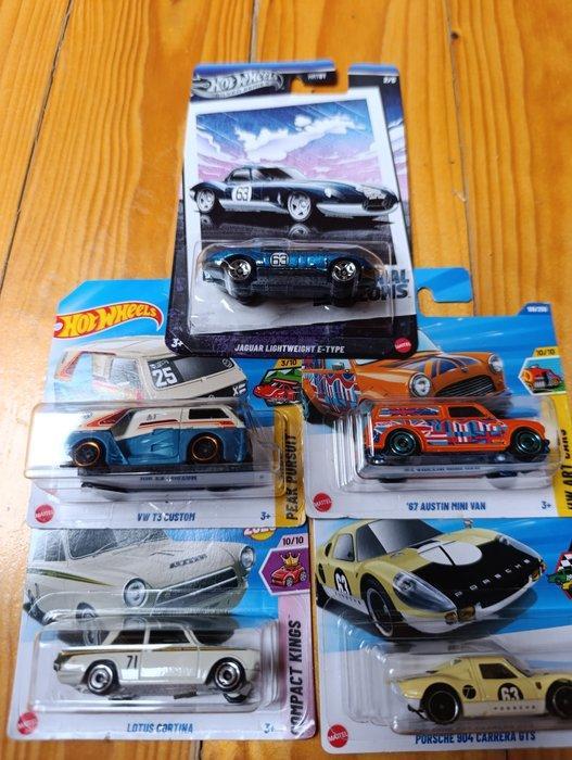 Hot Wheels 1:64 - Model raceauto (32), Hobby en Vrije tijd, Modelauto's | 1:5 tot 1:12