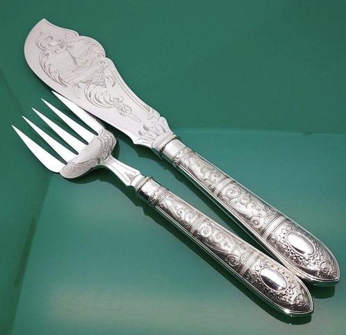 Service à poisson (2) - Vaisselier ancien de grande taille,, Antiek en Kunst, Antiek | Meubels | Tafels