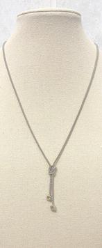 Ketting met hanger - 18 karaat Witgoud Saffier - Saffier