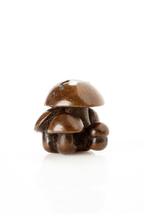 Un netsuke grand et doux représentant un groupe de cinq, Antiquités & Art