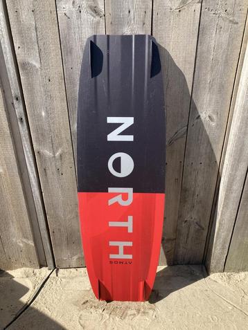 North Atmos Hybrid Kiteboard 2024 141x42 + Flex Binding L/