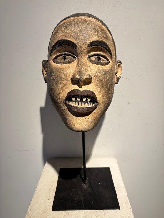 Dansmasker - Bakongo - Congo (Zonder minimumprijs), Antiquités & Art, Art | Art non-occidental